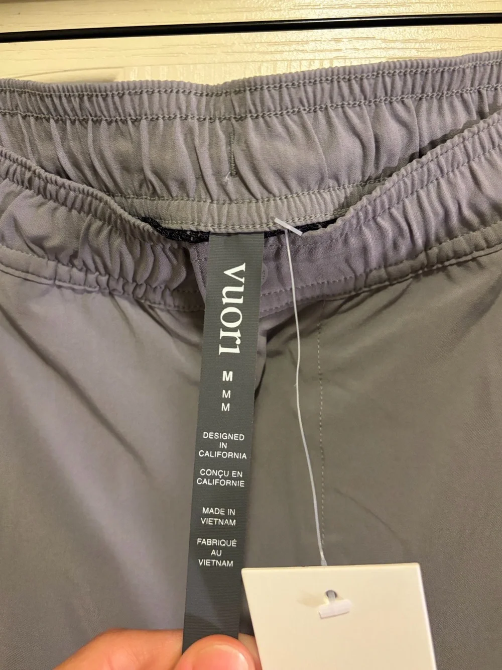 Vuori Men’s “Banks Resort” Short 7” Inseam w/ Brief Mesh Liner (M)